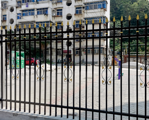 十堰鐵藝護(hù)欄的維護(hù)常識(shí)是什么？